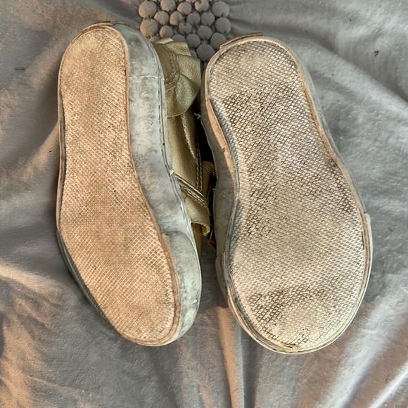 Size 5 gold Janie and Jack shoes - Picture 3 of 3